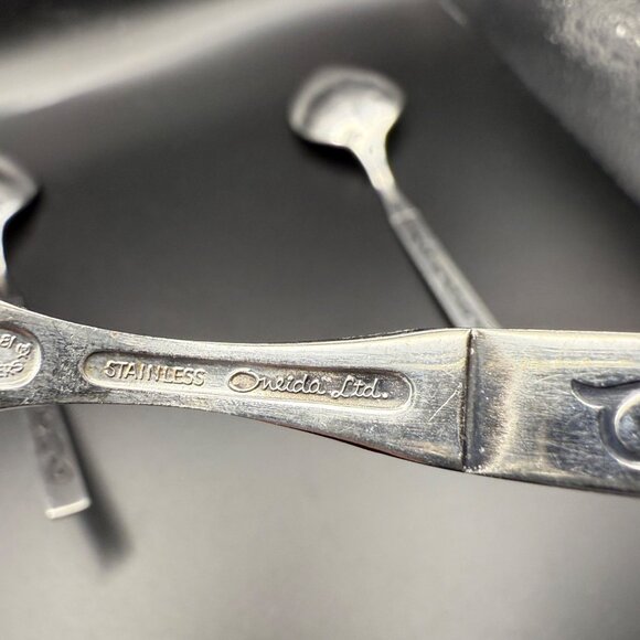 Oneida Spanish Court Stainless Steel Tablespoons Set Of 3 - Picture 3 of 5